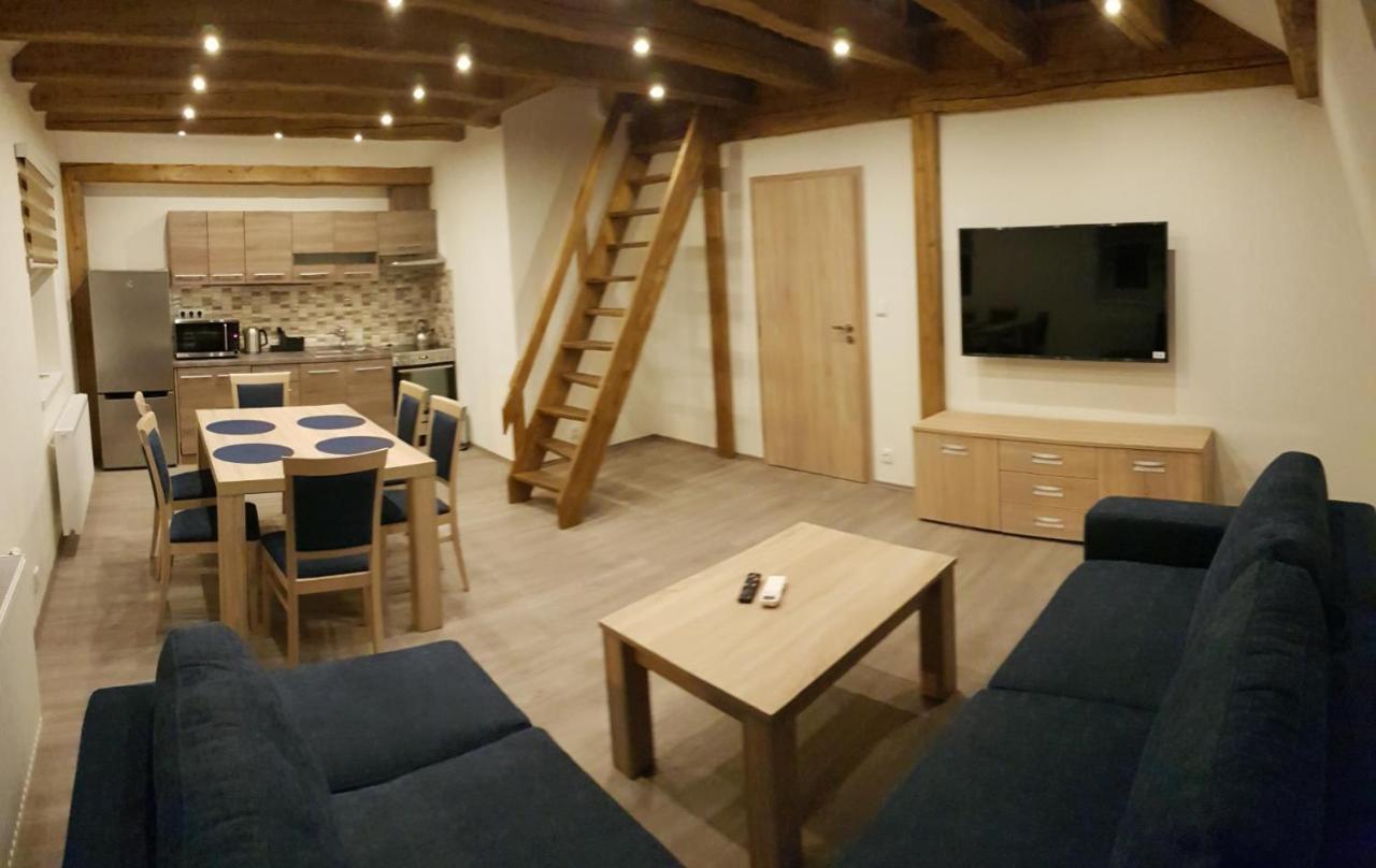Apartmany Meandry Mimon Exterior photo